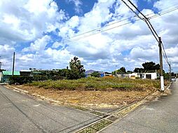 下地与那覇　サニツ浜近く　集落内の角地　214坪　畑