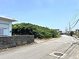 伊良部　長浜多目的施設バス停前　145坪　畑