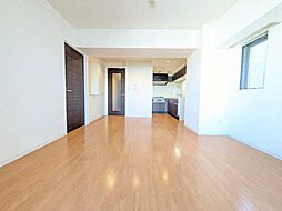 ベルグレードUK 902