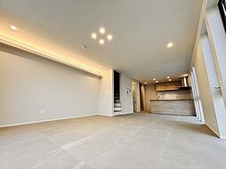 南東角の物件「日暮里NewHouse」
