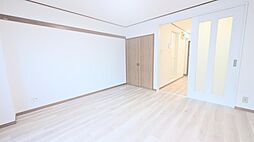 ゴールドクレスト 303