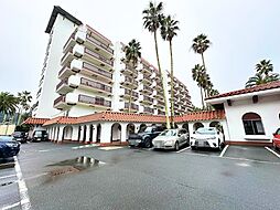 逗子マリーナ厚生用建物