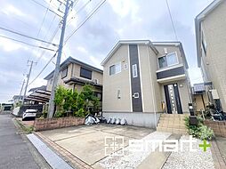 水戸市双葉台中古戸建 駐車3台可・人工芝のお庭付き