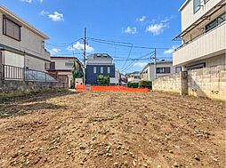 人気の高円寺が生活圏。中野区大和町の閑静な住宅街に暮らす。