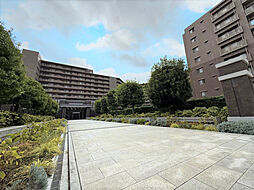 ユニヴェルシオール学園の丘