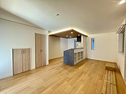 さいたま市浦和区大東　2号棟　　全3