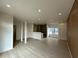 小松市西軽海町3丁目　戸建て