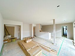 小松市西軽海町2丁目　戸建て