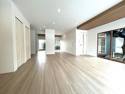 小松市月美丘　戸建て