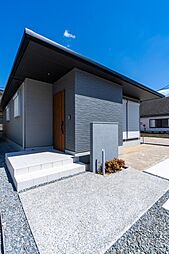 エテルナガーデンズ武雄駅前C号地 １