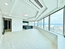 クロスタワー大阪ベイ