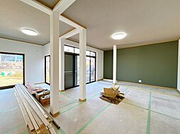 魚津市大字大海寺野村　戸建て