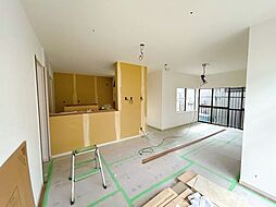 魚津市本江　戸建て