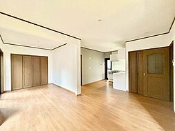 千葉県千葉市中央区宮崎町戸建