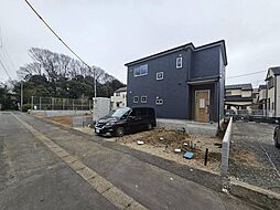 並列駐車３台可　４LDK