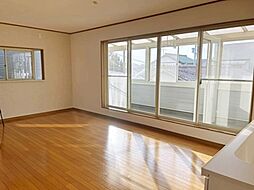 南花田町　中戸建て