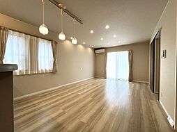 豊川市三蔵子町 2号棟