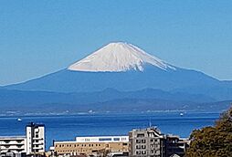 海と富士山を遠望する戸建