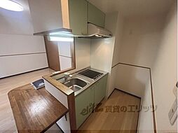 ノーブル参番館 201