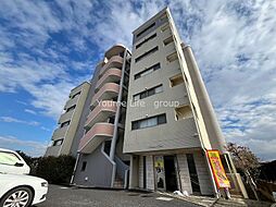 プレシャスイースト 201