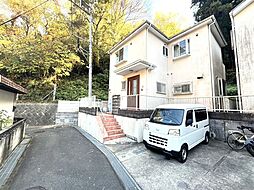 久木の深い緑に抱かれた邸宅