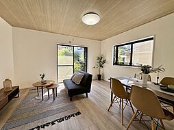 「葉山で暮らす」南道路に面した陽だまりの家