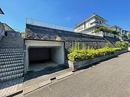 ひろびろ敷地に拘りのハウスメーカーで、理想の住まいを建てる。