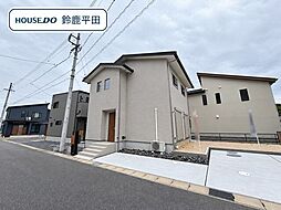 亀山市椿世町　新築一戸建て