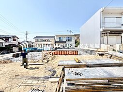 東海市第2荒尾町奥曽山　2号棟