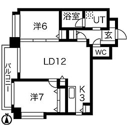 ノヴァ知事公館前