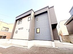 高級感の漂う広々開放的な家〜リビング階段で家族の顔が見える〜