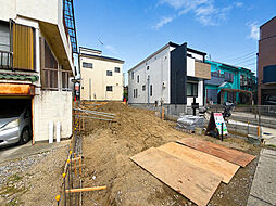 市川市新井1丁目215番