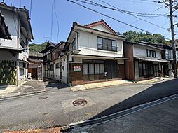 呉市安浦町三津口2丁目の一戸建て