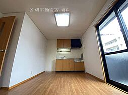 クレール天久　Ｂ棟 201