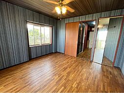 プラージュかな城 T-1