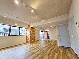 ライオンズマンション泊 2F