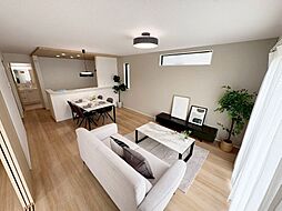 グラファーレ与那原町上与那原（全4棟）3号棟