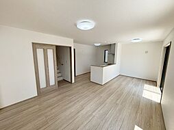 ハートフルタウン西原町我謝（全4棟）Ｃ号棟