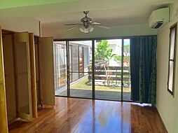 ガーレジ付戸建て美原