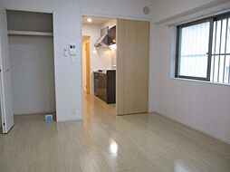 県庁前駅近くだるまマンション 701