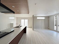 うるま市豊原2期全3棟　1号棟