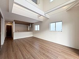 沖縄市泡瀬全2区画　2号棟