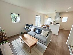 うるま市石川第5全5棟　4号棟