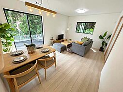 うるま市塩屋第1全4棟　2号棟