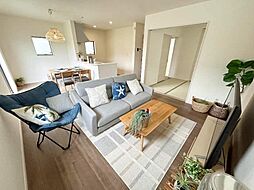 北中城村瑞慶覧全2棟　2号棟