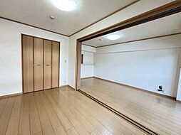 ウエストロード・キャッスル 105