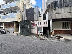 那覇市辻店舗兼共同住宅