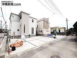 グラファーレ沖縄市諸見里（1号棟）