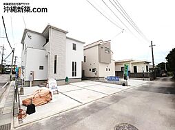 グラファーレ沖縄市諸見里（2号棟）