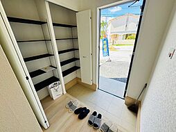 1号棟クレイドルガーデンうるま市兼箇段第3